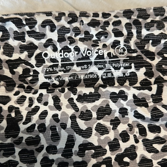 Outdoor Voices Leggings - Picture 3 of 4